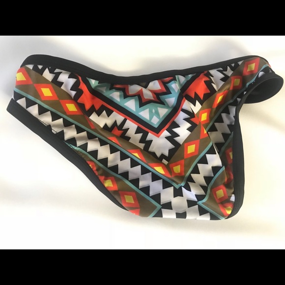 2 piece bathing suit- no brand name - Picture 4 of 4